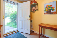 28 B Spring Brook Dr, Belfast, Maine